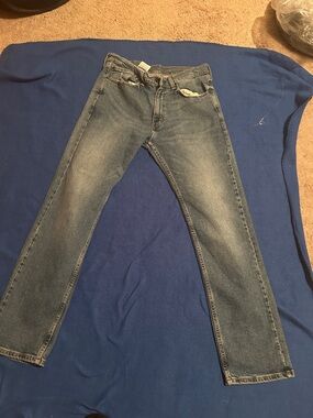 Signature by Levi Strauss Men’s Slim Straight Jeans - Medium Blue Wash